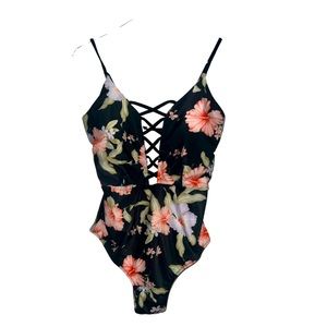One piece swim suit